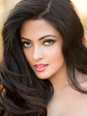 Riya Sen