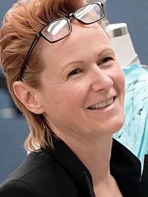 Amy Bond