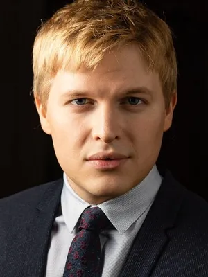 Ronan Farrow